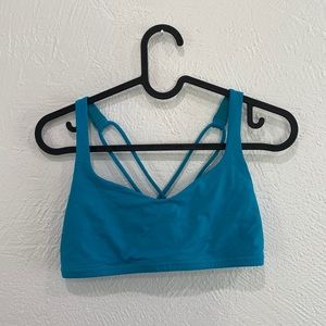Lululemon free to be sports bra